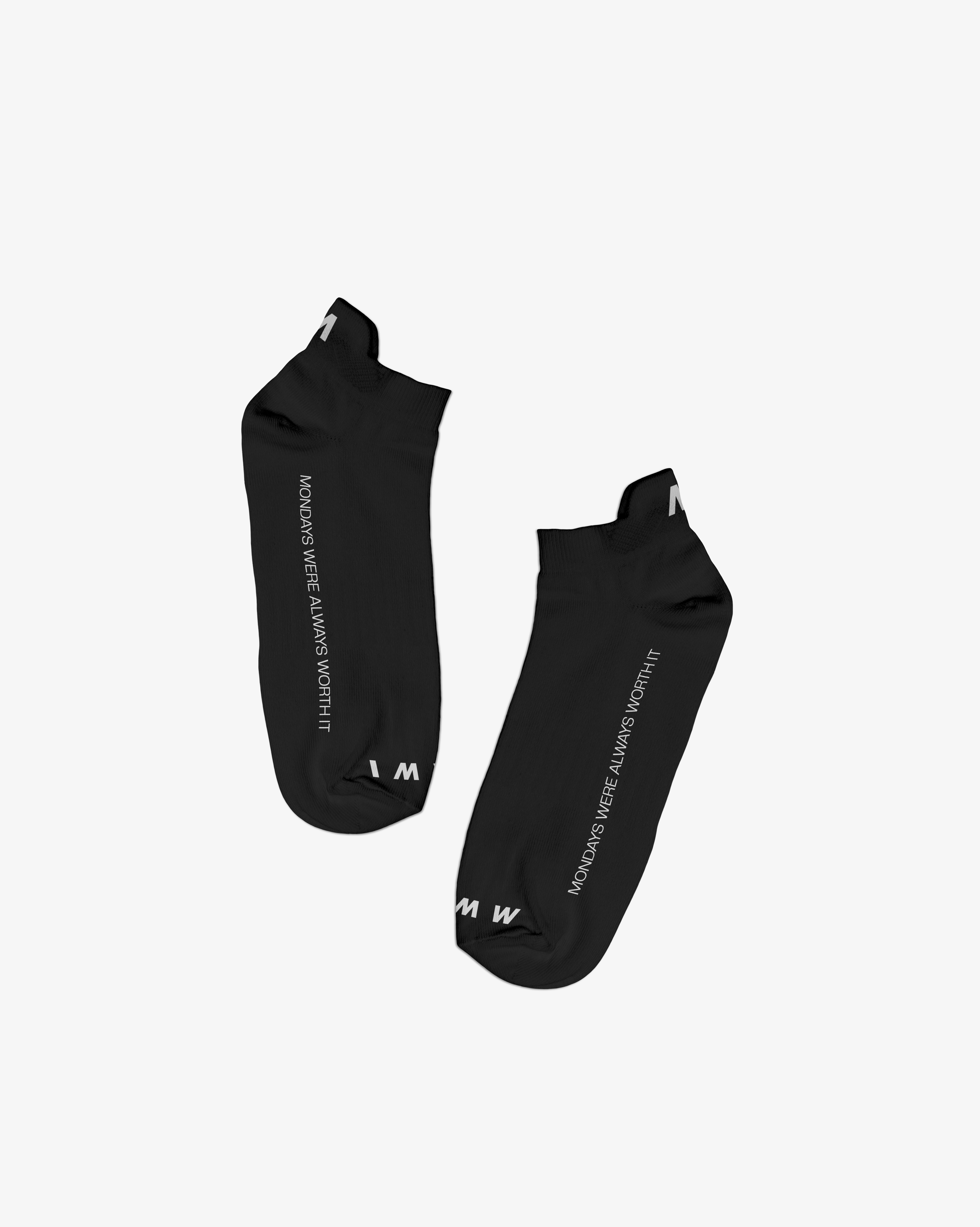 BLACK SHORT PERMOFANCE SOCKS